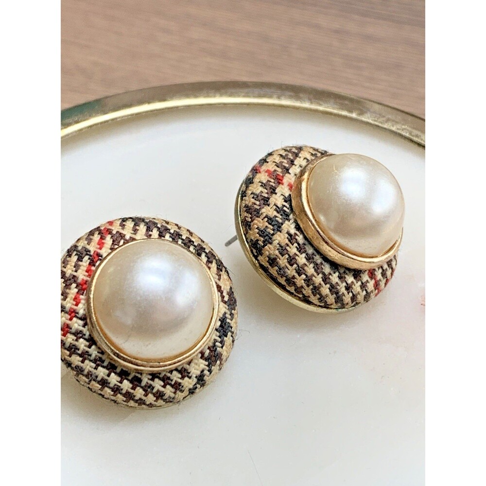 Vintage Faux Pearl Houndstooth Button Earrings Gold Tone Preppy Twee Luxury